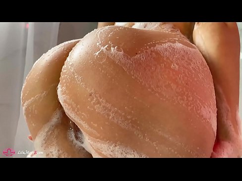 ❤️ Bà thủ dâm âm hộ với máy rung đến cực khoái mãnh liệt trong vòi hoa sen ❌ Video sex tại chúng tôi